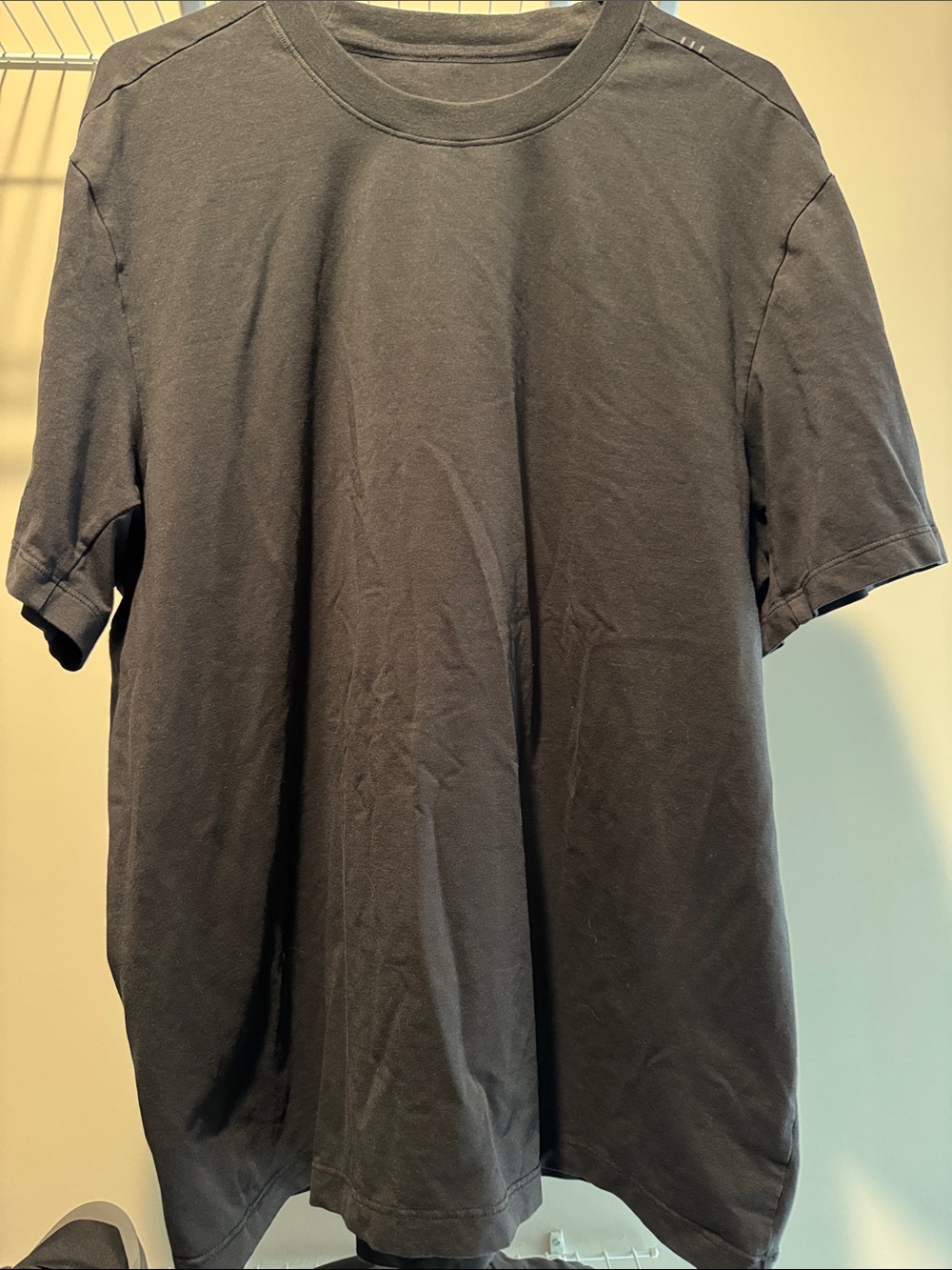 Men’s lululemon shirt